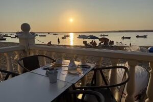 El Amarre. Estamos de vacaciones del 12 al 23 de enero.