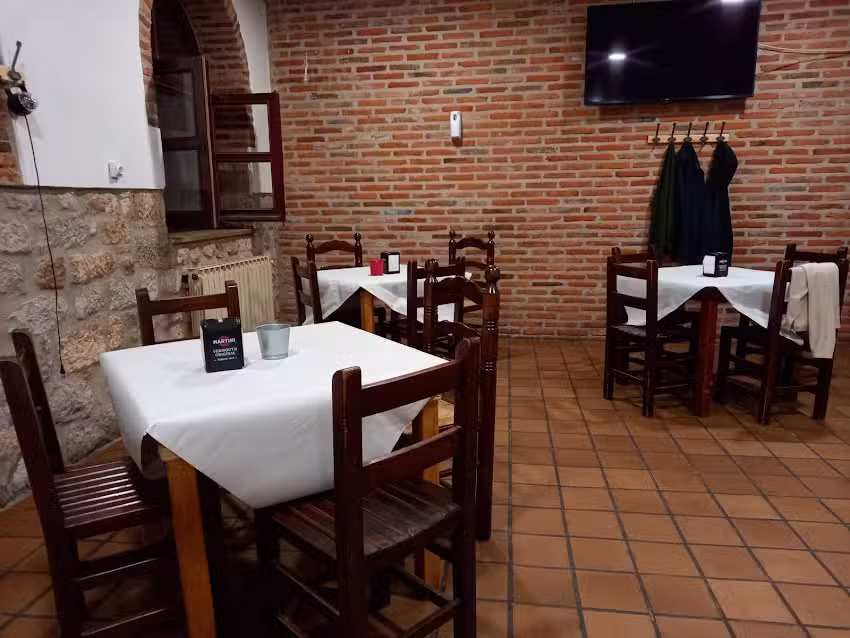 EL CAFE bar restaurante