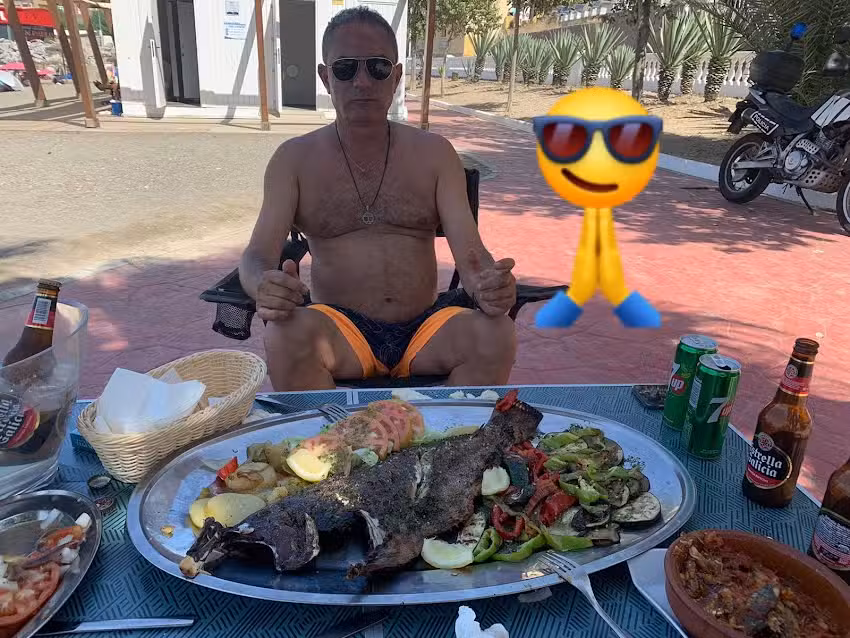 El camarero. Caf&eacute; Bar