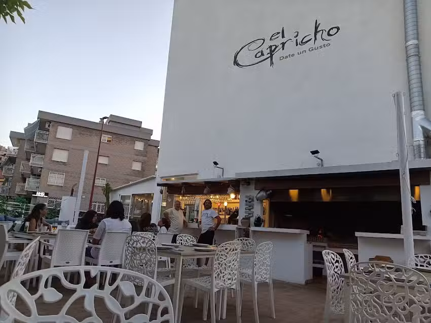 El Capricho