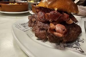 El Charleston- Bar-Restaurante