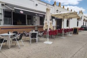 El faro restaurante Hinojos