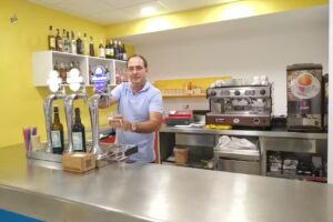 El Hogar Cafeter&iacute;a y Centro de D&iacute;a