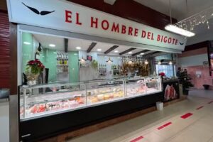 El Hombre Del Bigote Canals