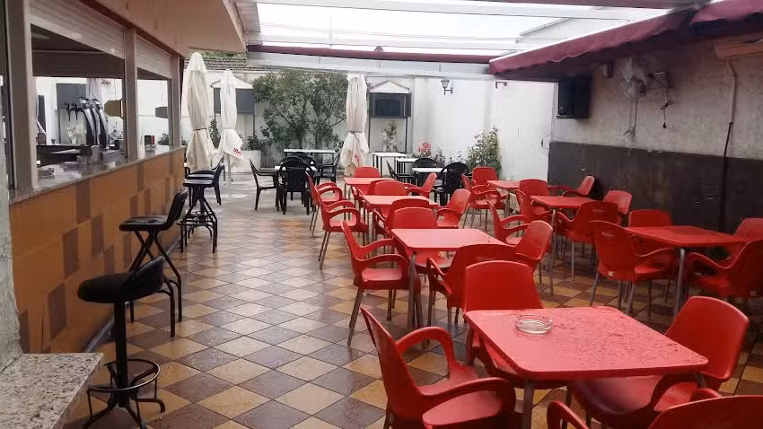 El Mes&oacute;n Caf&eacute;