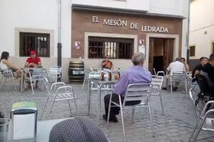El Mes&oacute;n de Ledrada