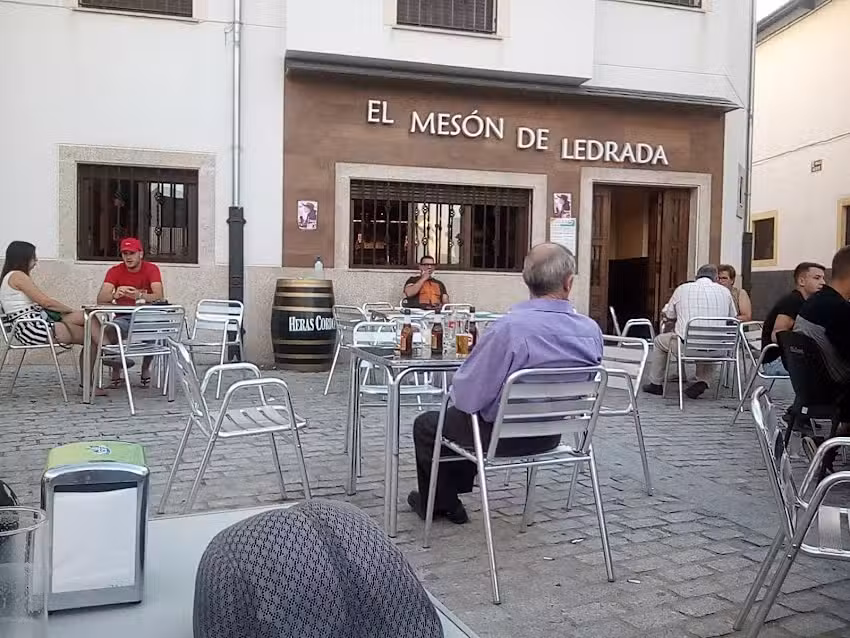 El Mes&oacute;n de Ledrada