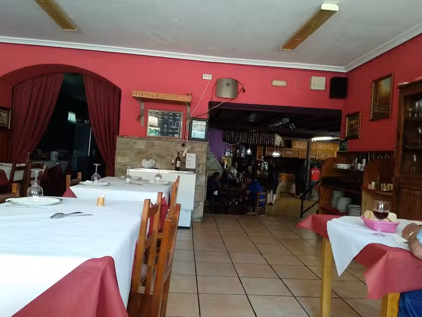 El Mes&oacute;n de Mu&ntilde;era