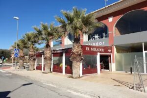 El Mirador by Juan Lorenzo