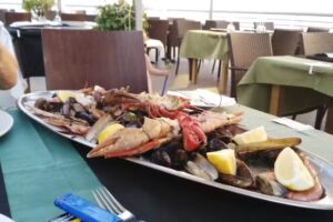 El Nou Port Restaurant & Billar