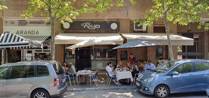 El Ratito cervecer&iacute;a restaurante