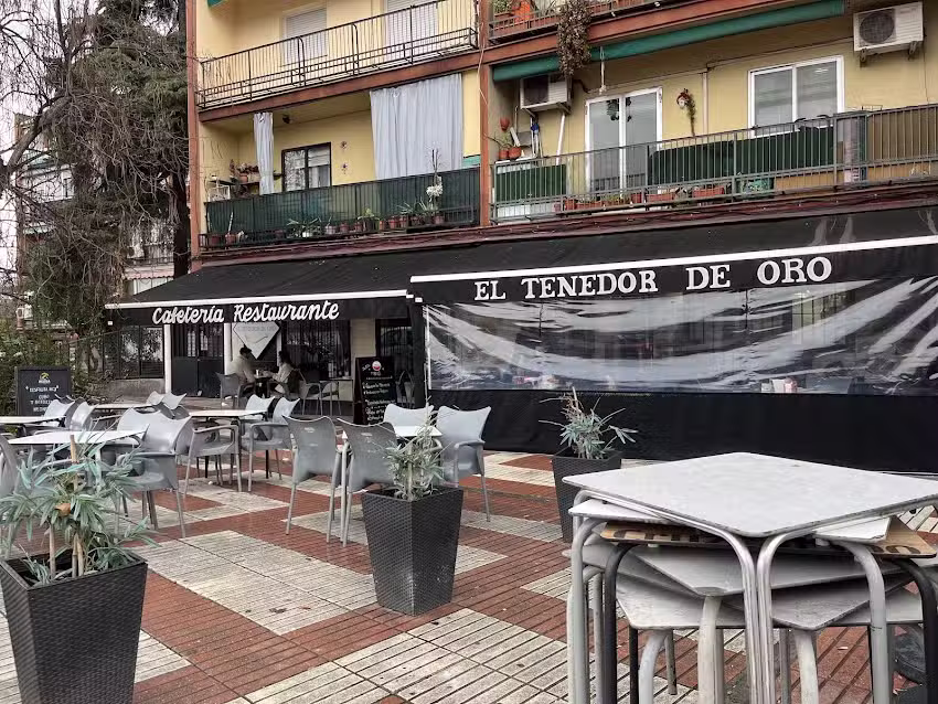 El Tenedor De Oro