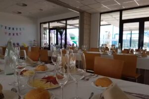 ENTREPISTES Restaurant i pàdel