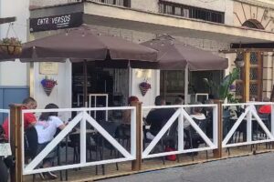 Entreversos Vinos & Tapas