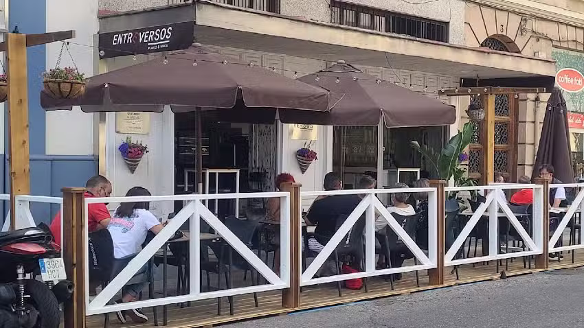 Entreversos Vinos & Tapas