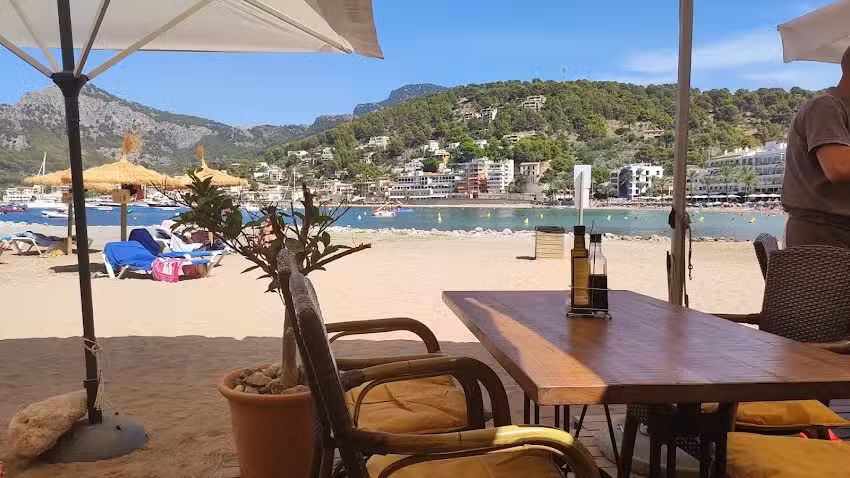 Es Rec&oacute; Bistro