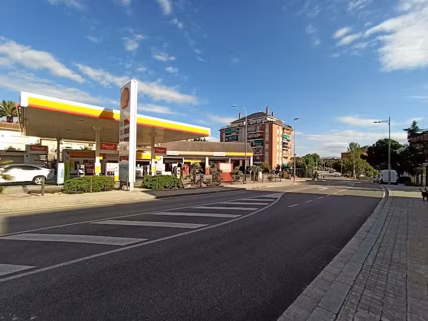 ES Shell Palau