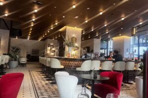 Esc&aacute;ndalo Restaurante