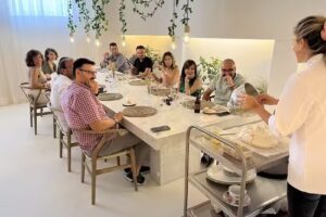 esencia by Mar&iacute;a Morales