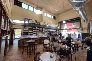 Espinaler Taberna Garrofers y Tienda Gourmet