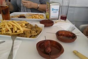 Estacion de Servicio &laquo;Celia&raquo; & Bar Avalon