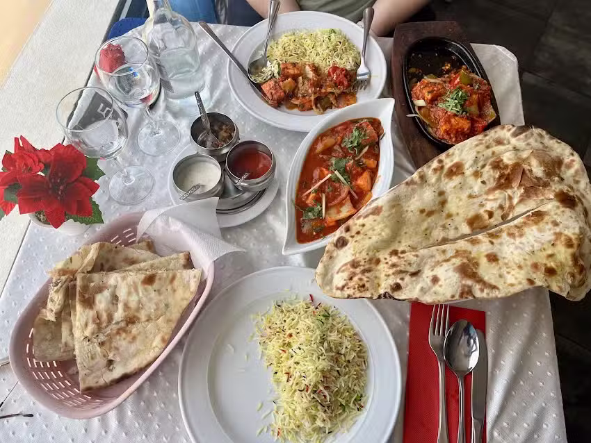 Everest Tandoori Indian and Nepali Cuisine