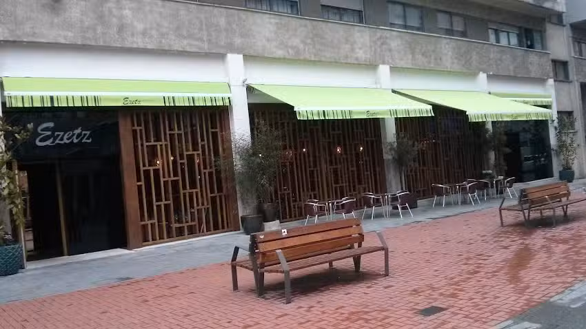 Ezetz Gastropub