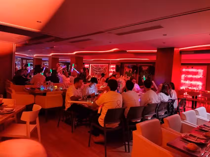 Factory Party Bilbao CENAS ESPECT&Aacute;CULO