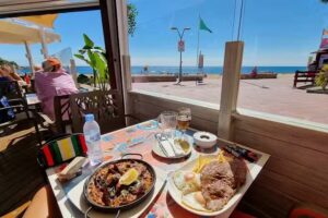 Feel Beach Fenals ( Restaurante)