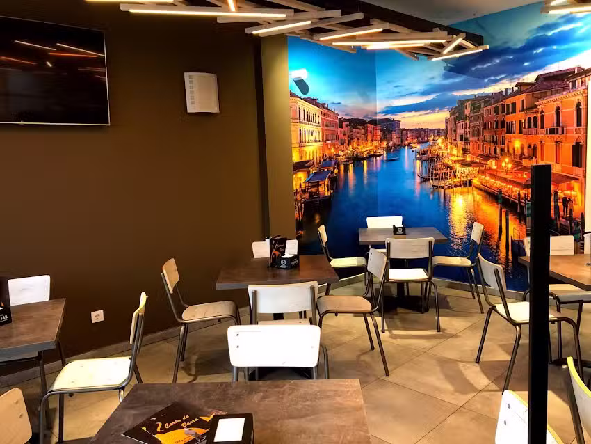 Figura bistro pizzer&iacute;a