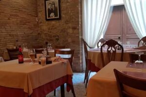 Fonda Mitj&agrave; Restaurant