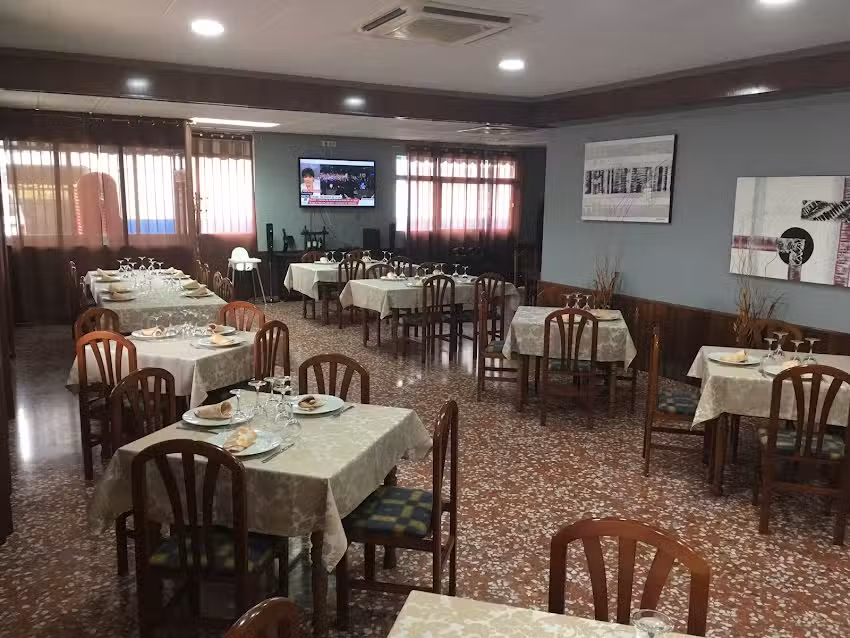 Gasolinera Restaurante Las Cuevas