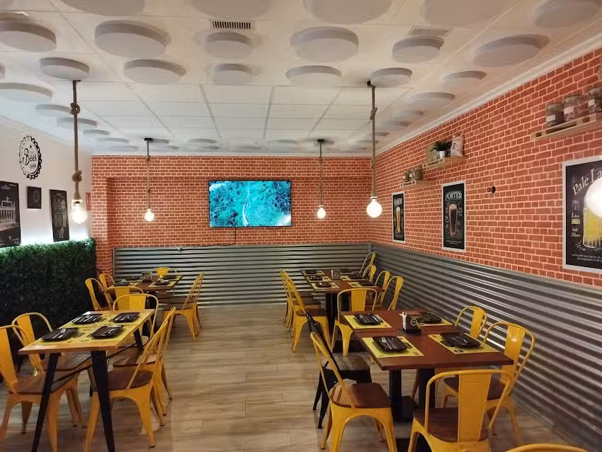 Gastrobar La F&aacute;brica Brewpub