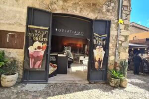 Gelatiamo Besal&uacute;