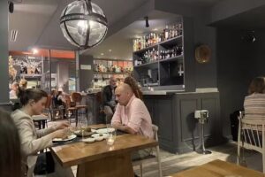 Gloria &ndash; Esther y Nacho Manzano