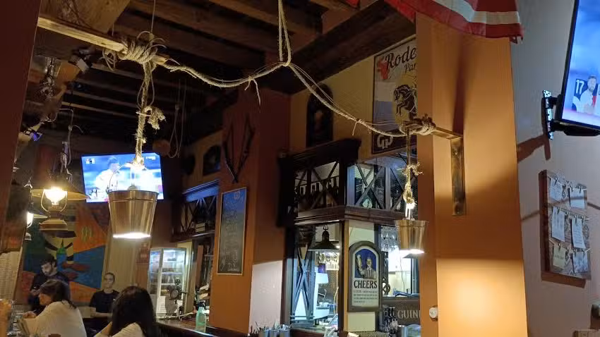 Golden Grill Wild Wild Burger | Restaurante Puerto Real