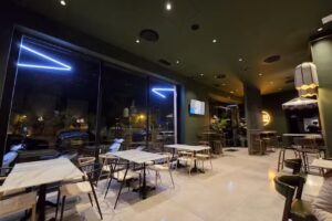 Golden Pizza & Burger Sevilla Este