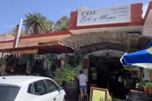 Guachinche Bibi y Mana