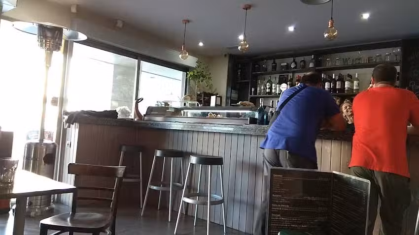 Gust Tavern
