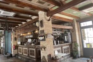 Hamburgueser&iacute;a Far West