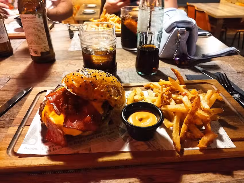 Hamburgueser&iacute;a Karb&oacute;n