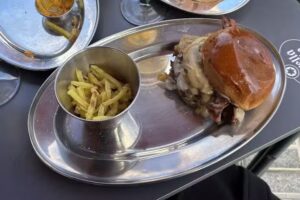 Hamburgueser&iacute;a Ouh! Mami