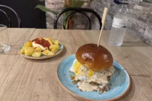 Hamburgueser&iacute;a Venecia