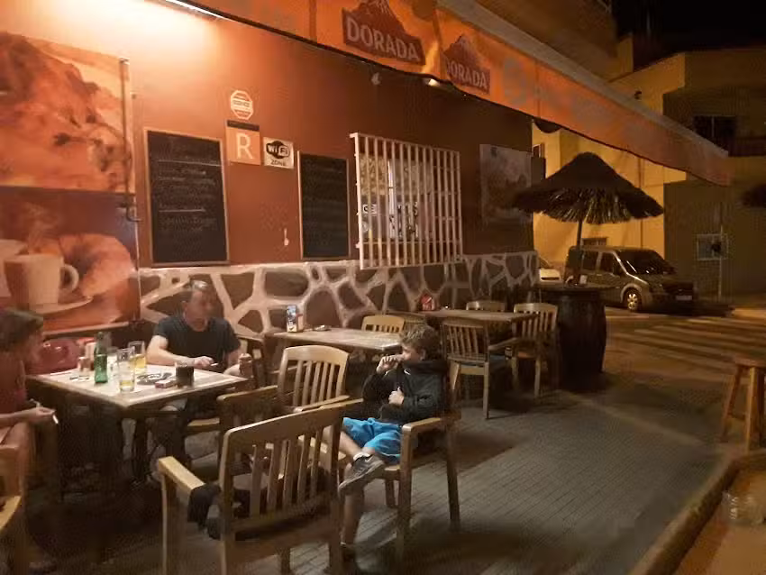 Happy Tapa Los Abrigos