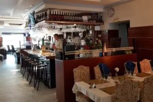 Harry&rsquo;s Lounge&Kitchen