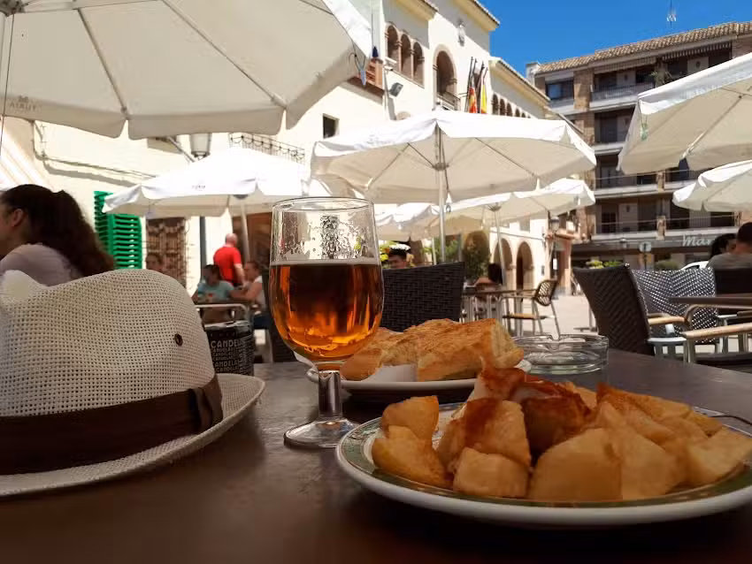 HELADER&Iacute;A BAR TORRENT.