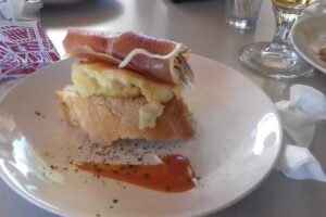 Heladeria Cafeter&iacute;a Pasteler&iacute;a Pe&ntilde;afiel