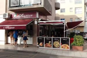 Heladeria pizzer&iacute;a Valentino