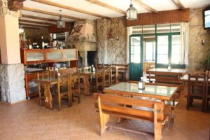 Hospedaje R&uacute;stico &ndash; Restaurante Os Casta&ntilde;os
