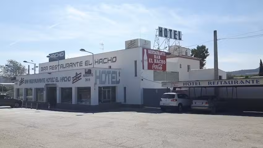 Hostal Bar Restaurante El Hacho